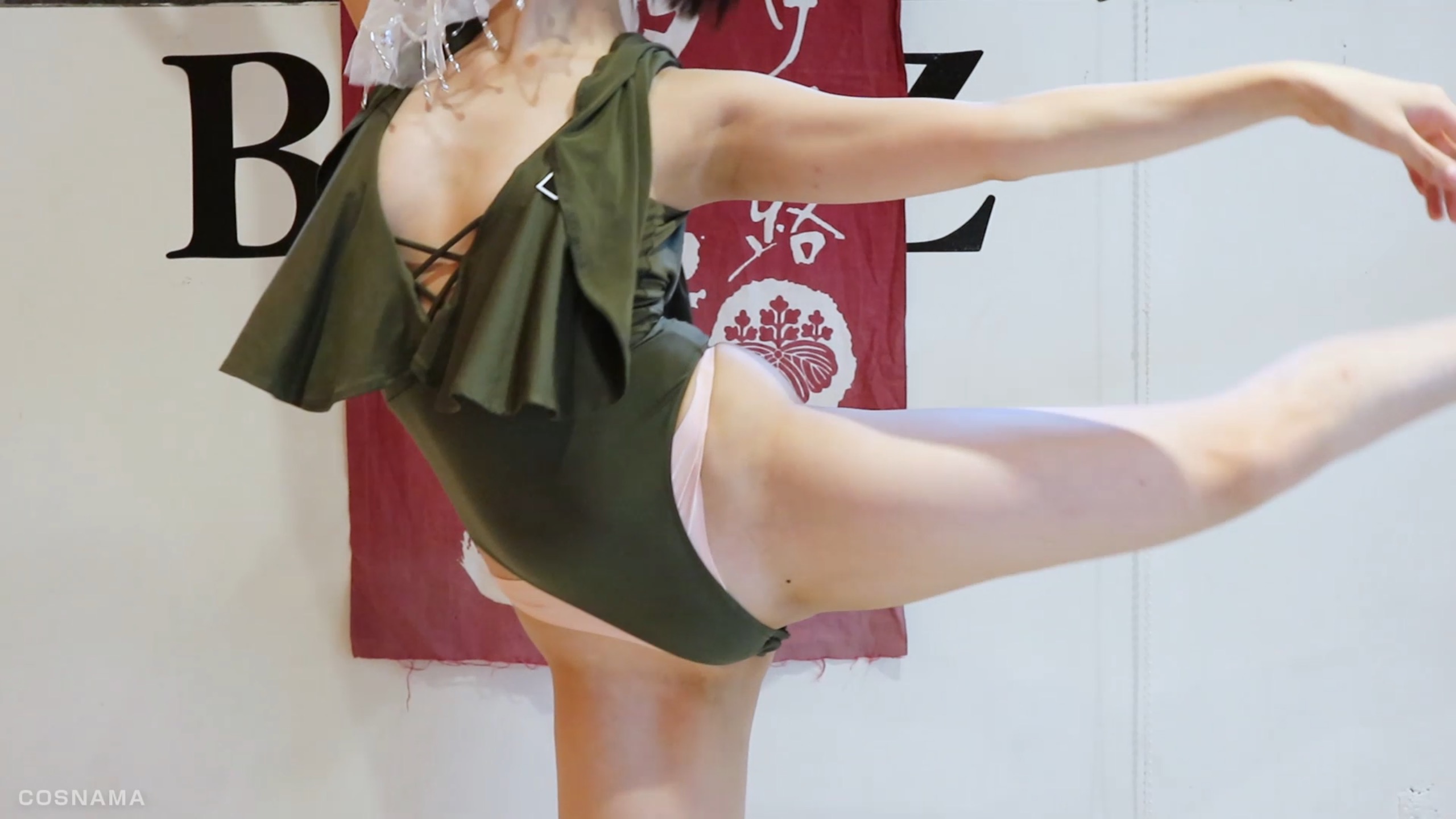 【ハプニング】JAZZダンス発表会でセクシー衣装がズレておっぱいポ口りしたダンサー 画像つき詳細レビュー
